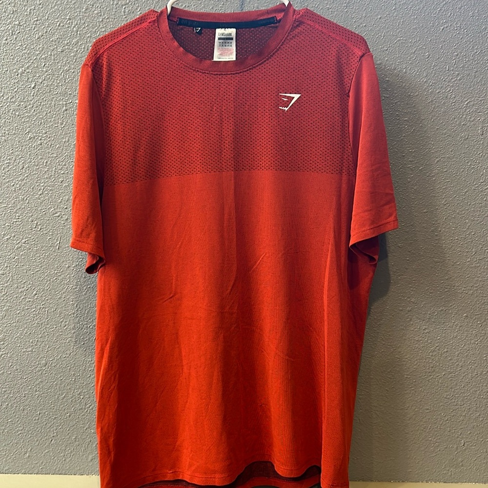 Gymshark Men’s Shirt Size Large